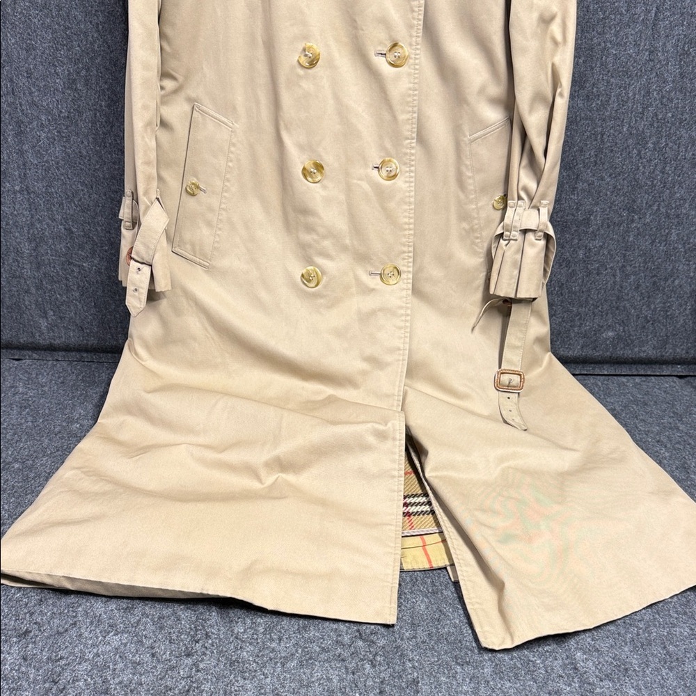 VINTAGE Burberry Beige Trench Coat for Women 10 Long - Picture 4 of 16